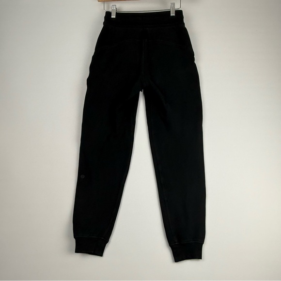 Lululemon Scuba High-Rise Full Length Joggers – Black – Size 2 - Picture 2 of 8